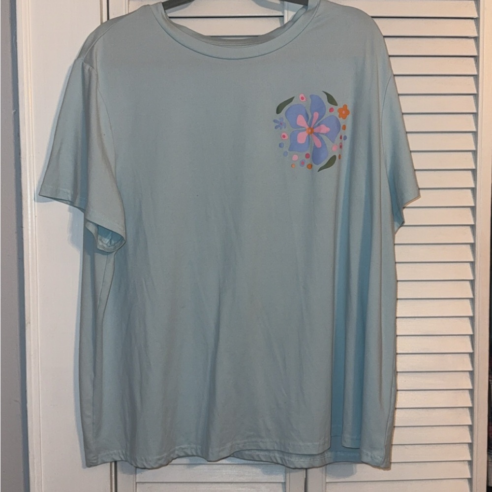SHEIN Sky Blue Floral Graphic Tee